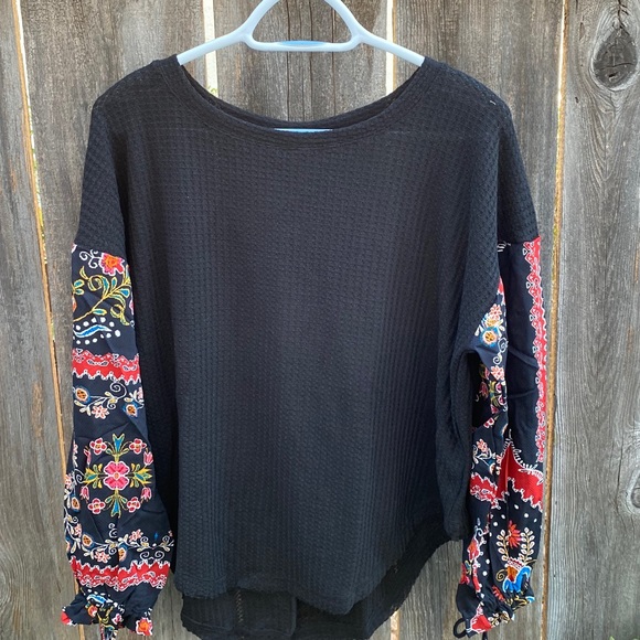 Black Boho Sleeve Print Blouse - Picture 3 of 7